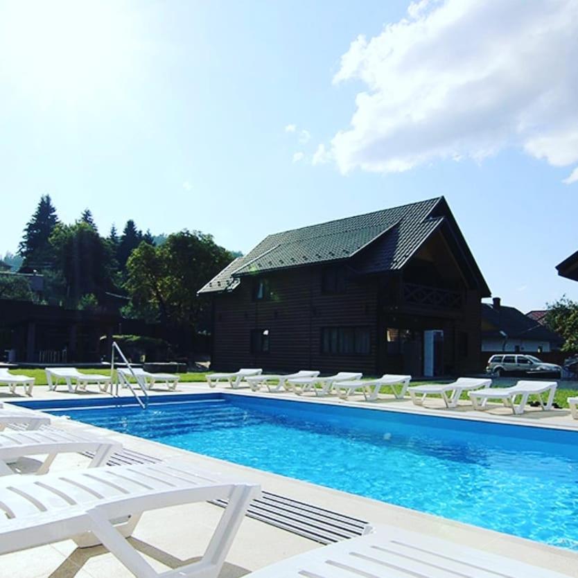 Villa Paraiso Karpaty Tesnitska Luaran gambar